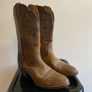 Ariat cowboy boots embroidered women’s 7B brown leather